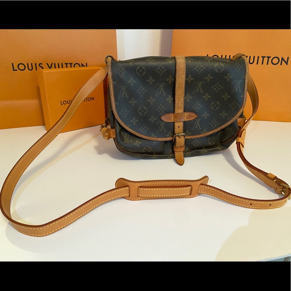 Louis Vuitton Saumur 30